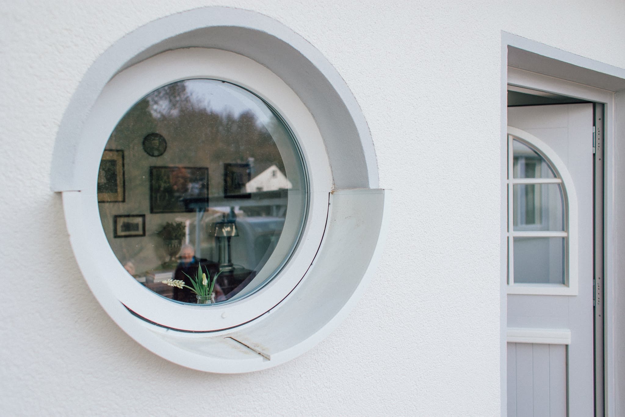 Runde Fenster: Sonderformen in Holz und Kunststoff